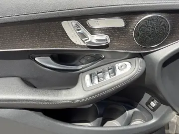 MERCEDES-BENZ GLC 300 d AMG 19 HUD Distro 360 Lufted…