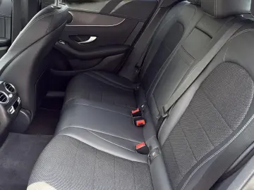 MERCEDES-BENZ GLC 300 d AMG 19 HUD Distro 360 Lufted…