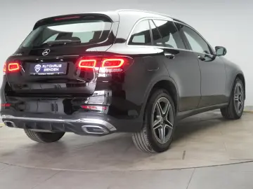 MERCEDES-BENZ GLC 300 d 4Matic 9G-Tronic AMG Leder D…