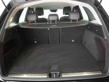 MERCEDES-BENZ GLC 300 d 4Matic 9G-Tronic AMG Leder D…