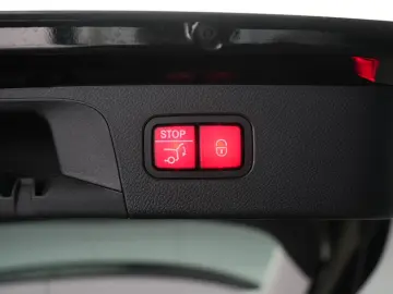 MERCEDES-BENZ GLC 300 d 4Matic 9G-Tronic AMG Leder D…