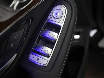 MERCEDES-BENZ GLC 300 d 4Matic 9G-Tronic AMG Leder D…