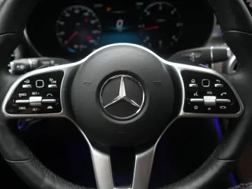 MERCEDES-BENZ GLC 300 d 4Matic 9G-Tronic AMG Leder D…