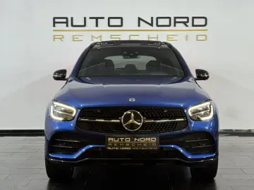 MERCEDES-BENZ GLC 300 AMG  4M Airmatic Pano HeadP 360  Leder
