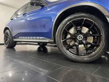 MERCEDES-BENZ GLC 300 AMG  4M Airmatic Pano HeadP 360  Leder