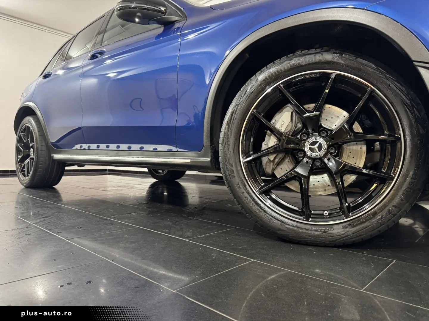 MERCEDES-BENZ GLC 300 AMG  4M Airmatic Pano HeadP 360  Leder