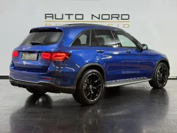 MERCEDES-BENZ GLC 300 AMG  4M Airmatic Pano HeadP 360  Leder