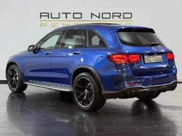 MERCEDES-BENZ GLC 300 AMG  4M Airmatic Pano HeadP 360  Leder