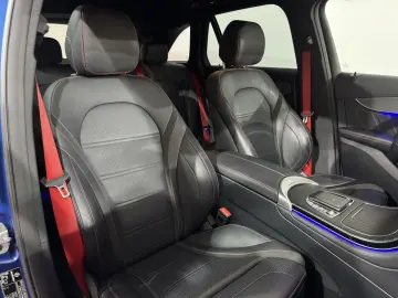 MERCEDES-BENZ GLC 300 AMG  4M Airmatic Pano HeadP 360  Leder