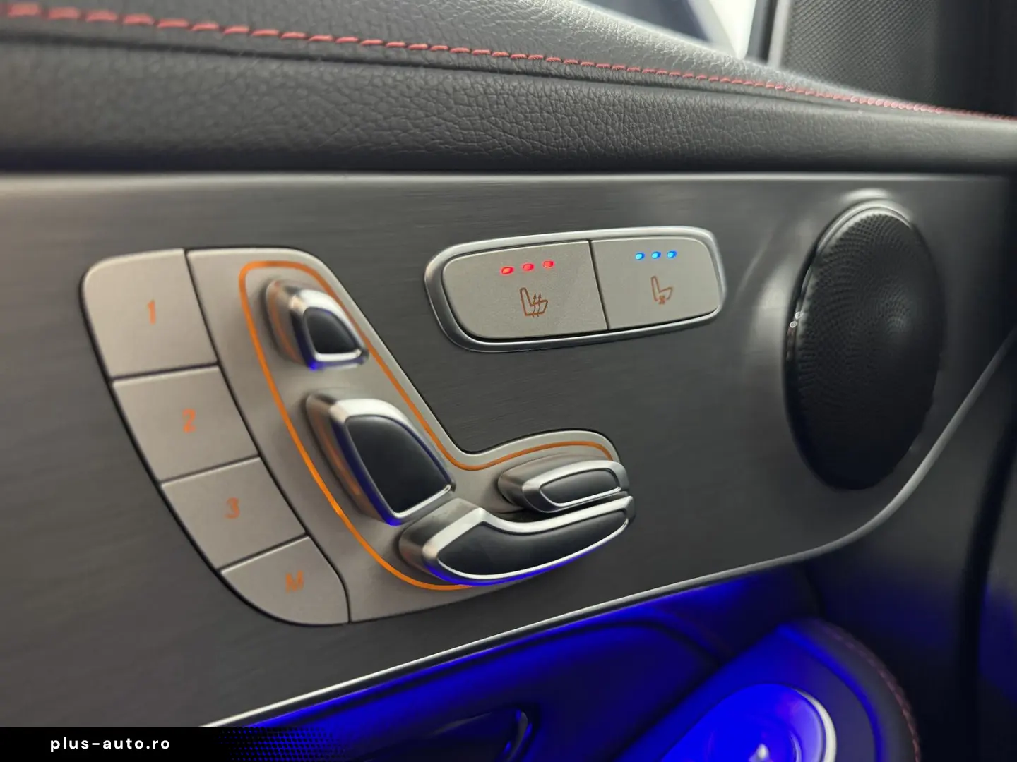 MERCEDES-BENZ GLC 300 AMG  4M Airmatic Pano HeadP 360  Leder