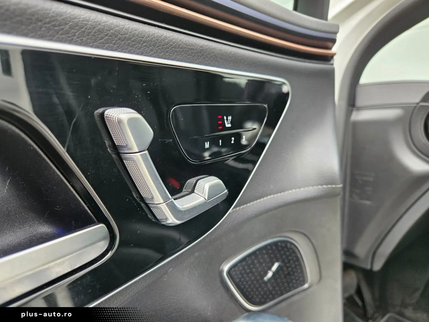 MERCEDES-BENZ EQE SUV 350