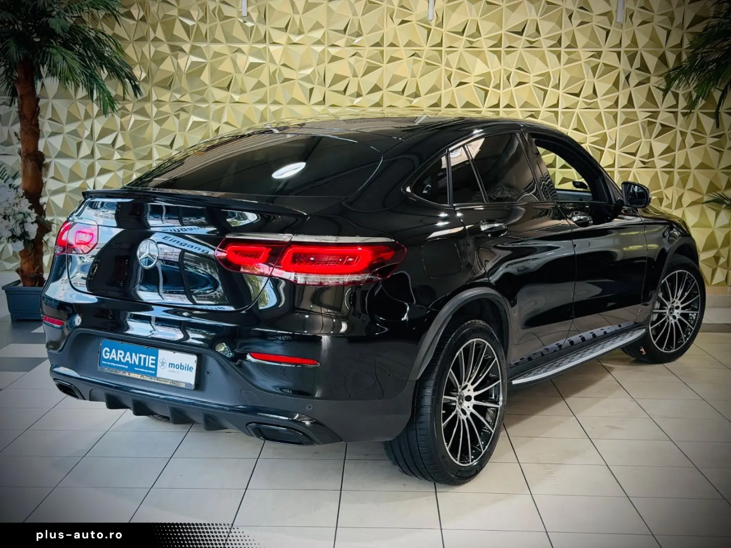 MERCEDES-BENZ GLC 200 Coupe 4Matic  AMG-LINE LED 1.HAND