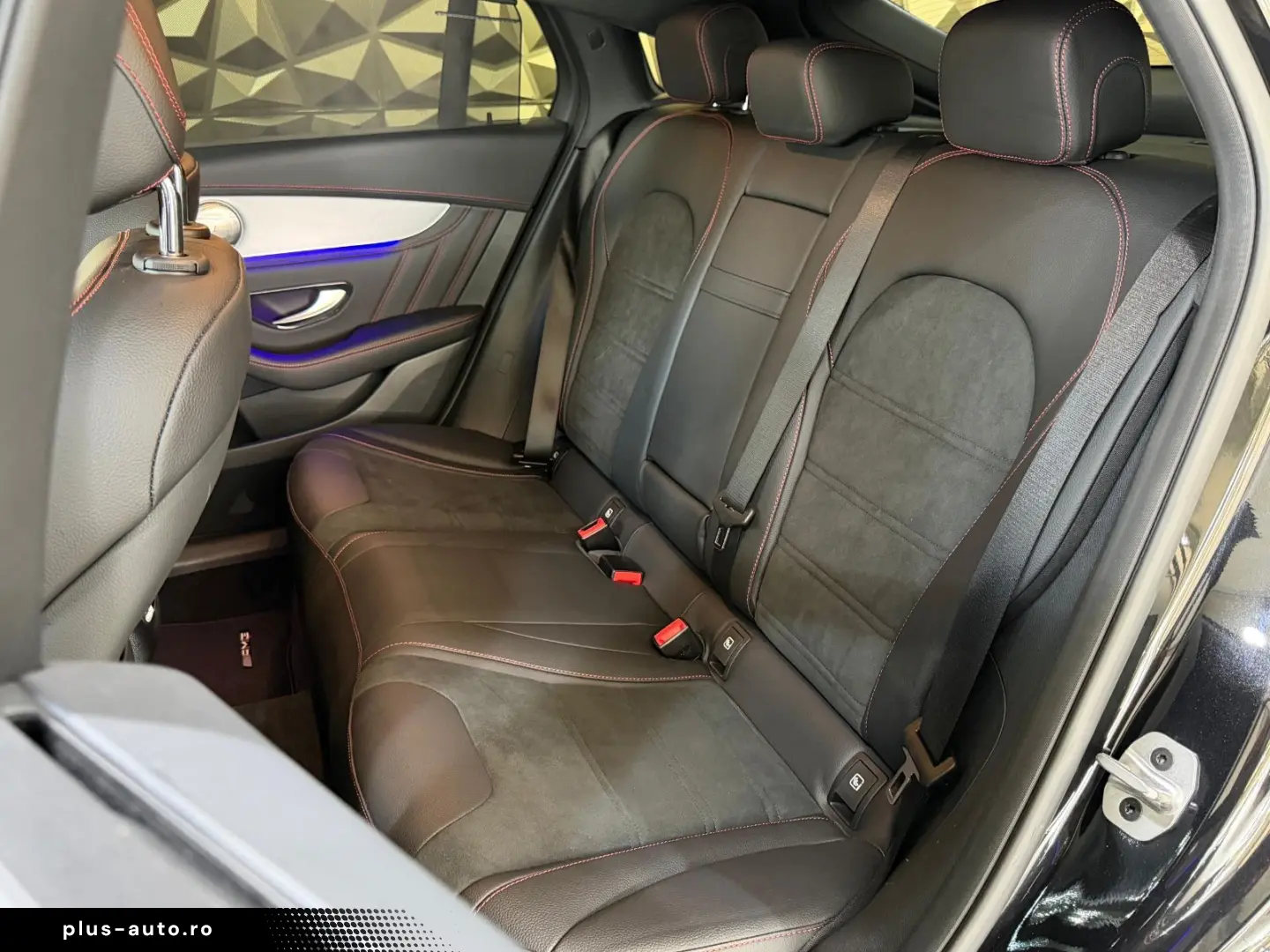 MERCEDES-BENZ GLC 200 Coupe 4Matic  AMG-LINE LED 1.HAND