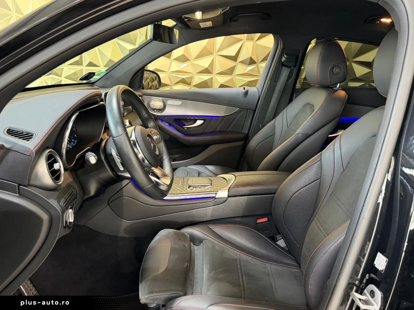 MERCEDES-BENZ GLC 200 Coupe 4Matic  AMG-LINE LED 1.HAND