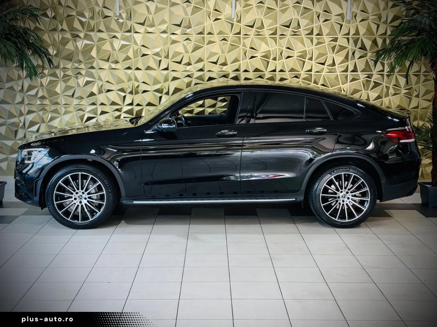 MERCEDES-BENZ GLC 200 Coupe 4Matic  AMG-LINE LED 1.HAND