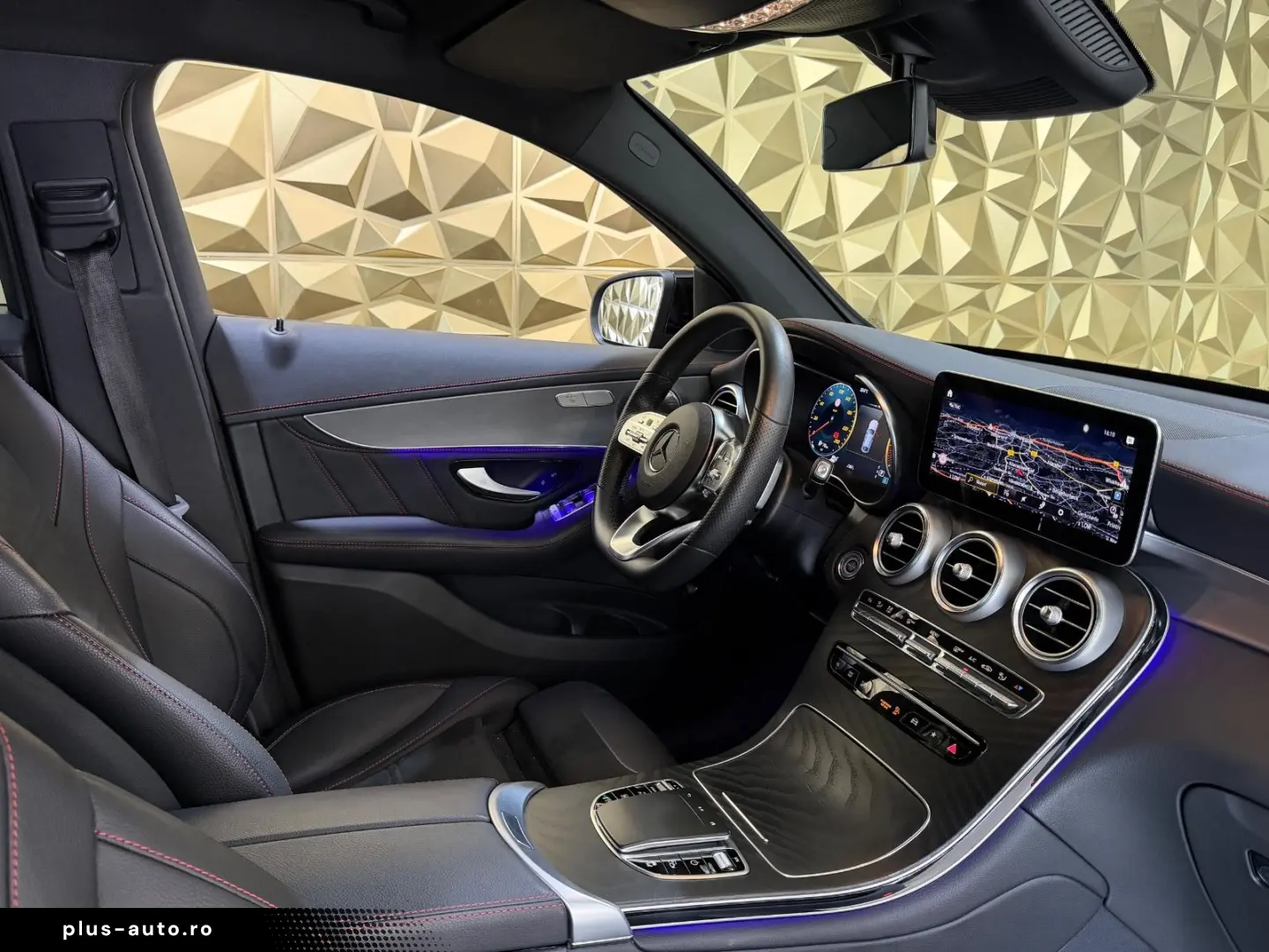 MERCEDES-BENZ GLC 200 Coupe 4Matic  AMG-LINE LED 1.HAND