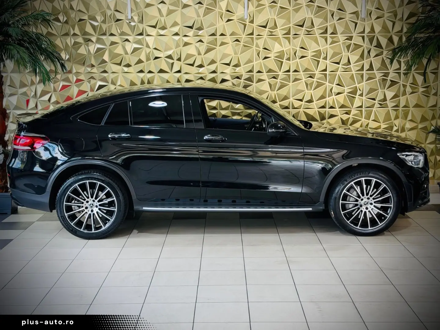 MERCEDES-BENZ GLC 200 Coupe 4Matic  AMG-LINE LED 1.HAND