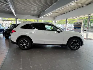 MERCEDES-BENZ GLC 220 d 4M Avantgarde 360  ACC Memor…