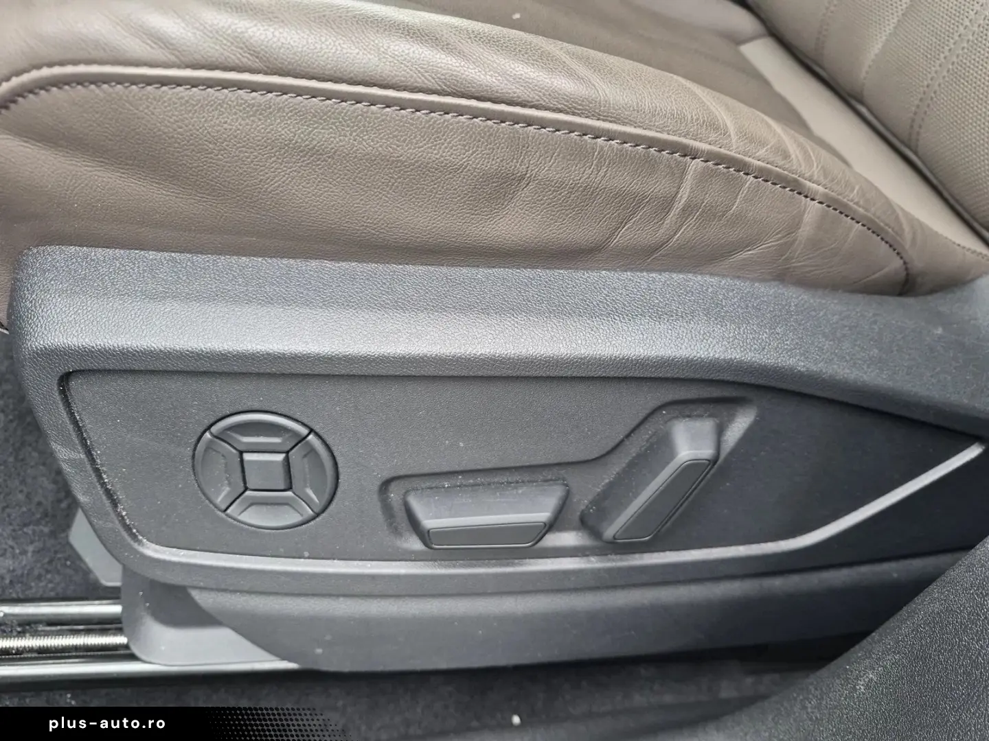 AUDI Q5 2025 — imagine 16