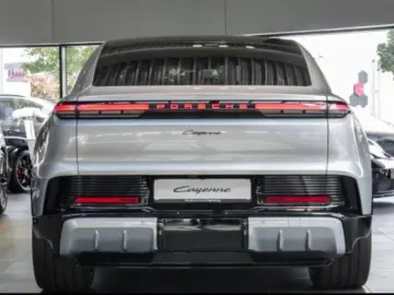 Porsche Cayenne Coupe Electric BOSE PRIVACY PARKASSIST