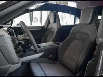Porsche Cayenne Coupe Electric BOSE PRIVACY PARKASSIST
