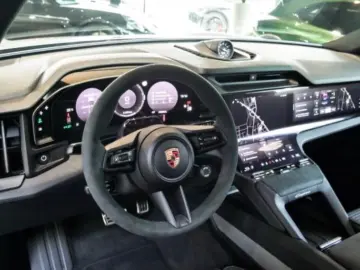 Porsche Cayenne Coupe Electric BOSE PRIVACY PARKASSIST