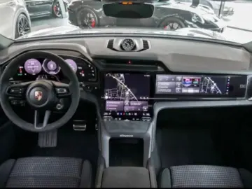 Porsche Cayenne Coupe Electric BOSE PRIVACY PARKASSIST