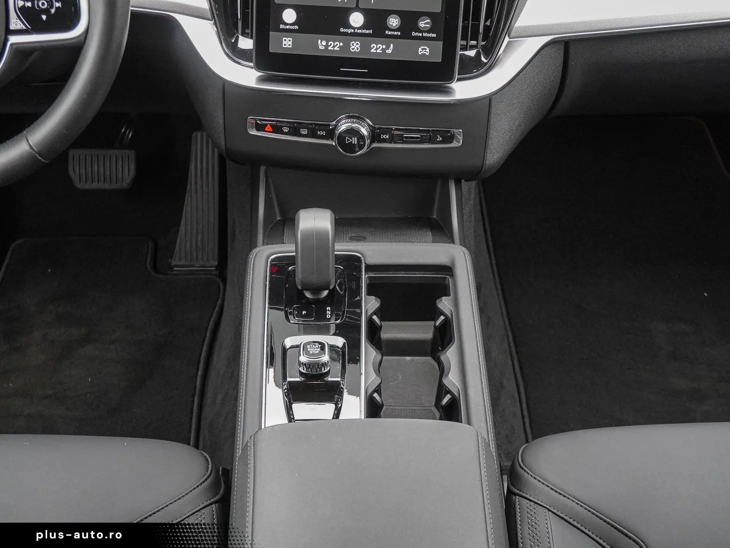 VOLVO XC90 B5 B AWD Core Bright 7S 360 H&K