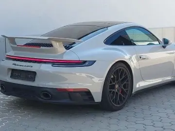 PORSCHE 992 Carrera 3.0 GTS 4 AERO-KIT   1. HAND   LIFT