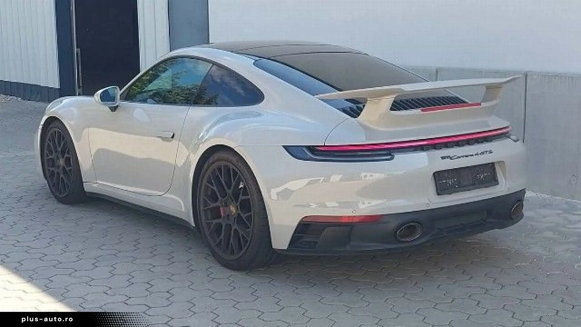PORSCHE 992 Carrera 3.0 GTS 4 AERO-KIT   1. HAND   LIFT