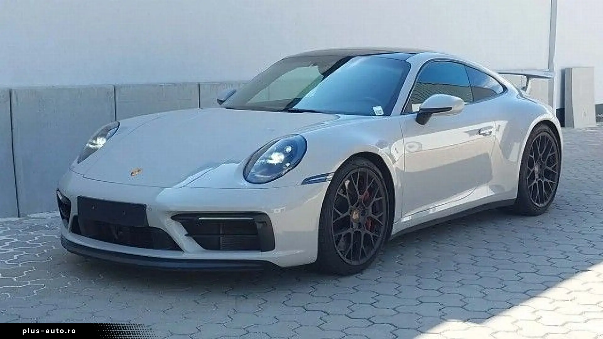PORSCHE 992 Carrera 3.0 GTS 4 AERO-KIT   1. HAND   LIFT