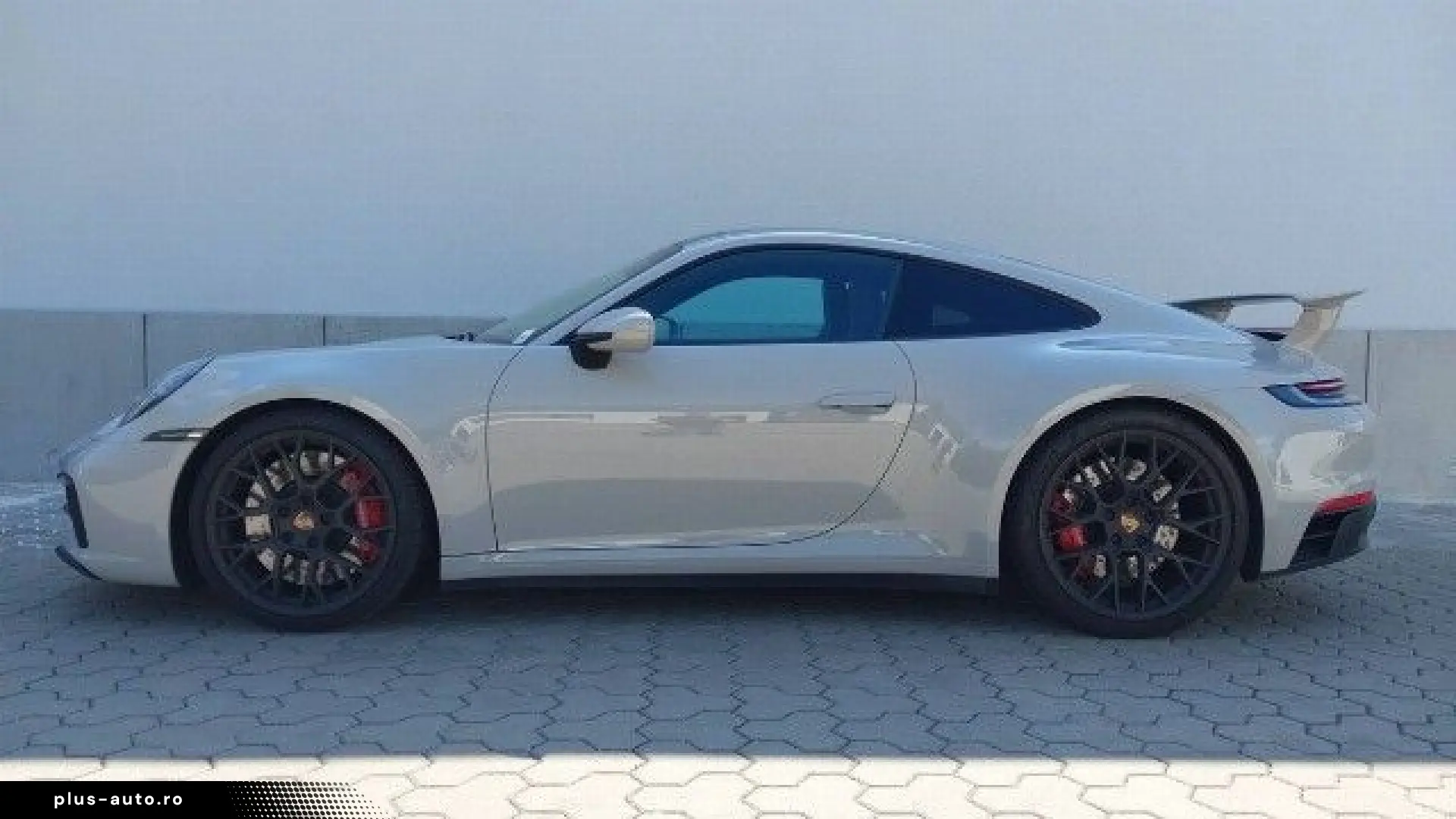 PORSCHE 992 Carrera 3.0 GTS 4 AERO-KIT   1. HAND   LIFT