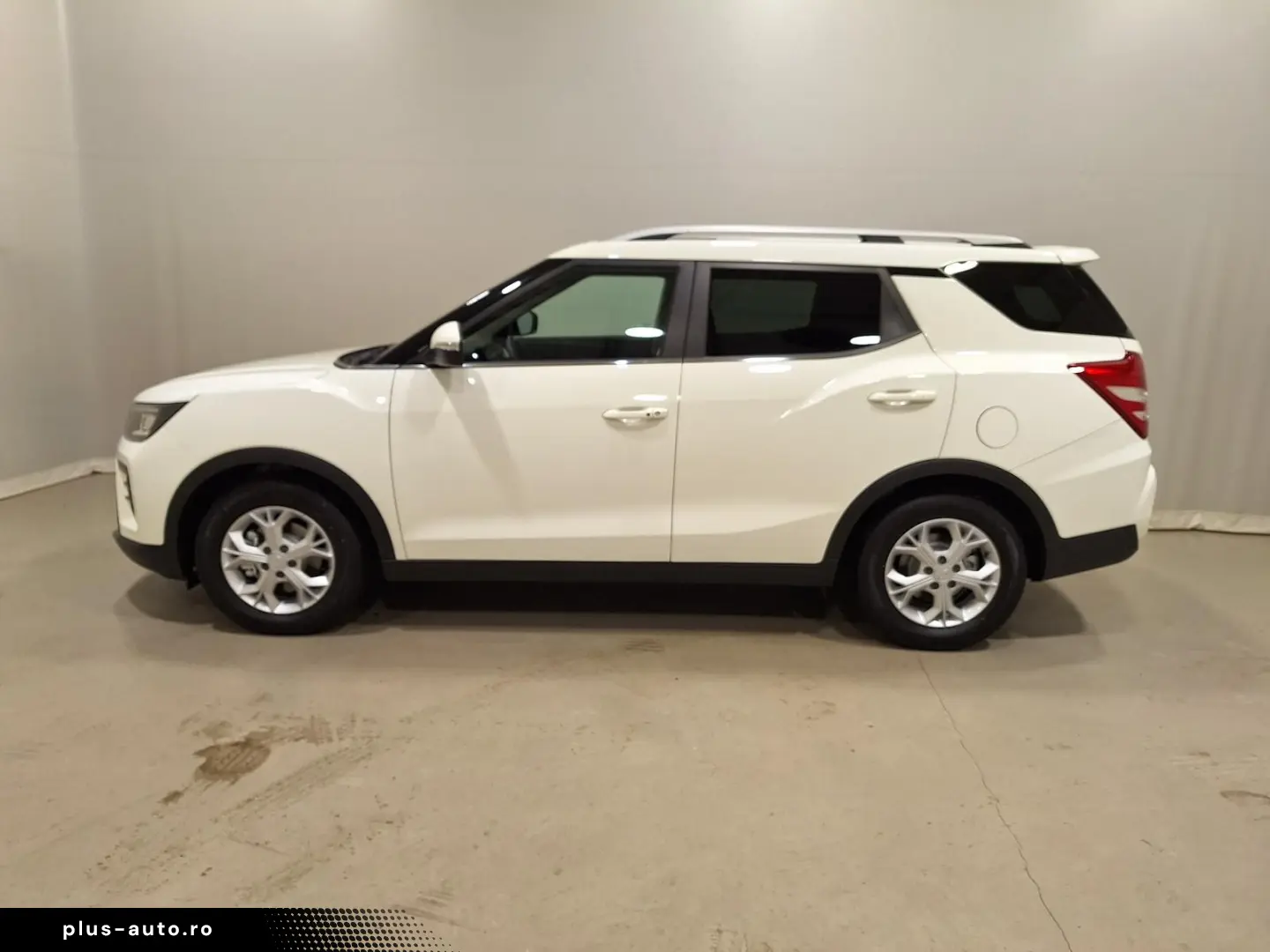 KGM Tivoli Grand 1.5 P 2WD AT Sapphire Pano Leder LE