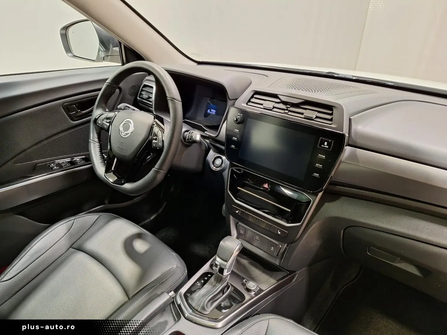 KGM Tivoli Grand 1.5 P 2WD AT Sapphire Pano Leder LE