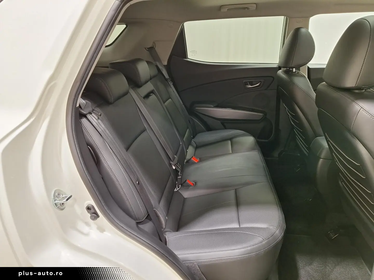 KGM Tivoli Grand 1.5 P 2WD AT Sapphire Pano Leder LE