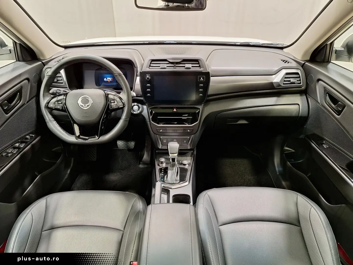 KGM Tivoli Grand 1.5 P 2WD AT Sapphire Pano Leder LE