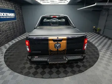 DODGE RAM 5.7 V8 HEMI 4x4 OFFROAD NIGHT-PACKET