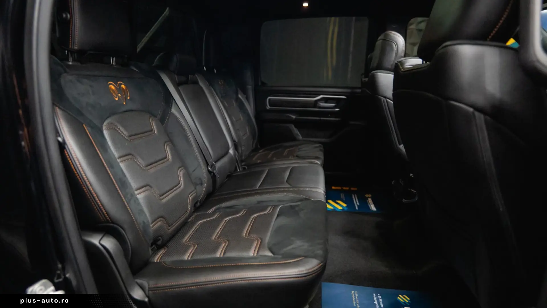 DODGE RAM 5.7 V8 HEMI 4x4 OFFROAD NIGHT-PACKET