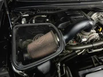 DODGE RAM 5.7 V8 HEMI 4x4 OFFROAD NIGHT-PACKET