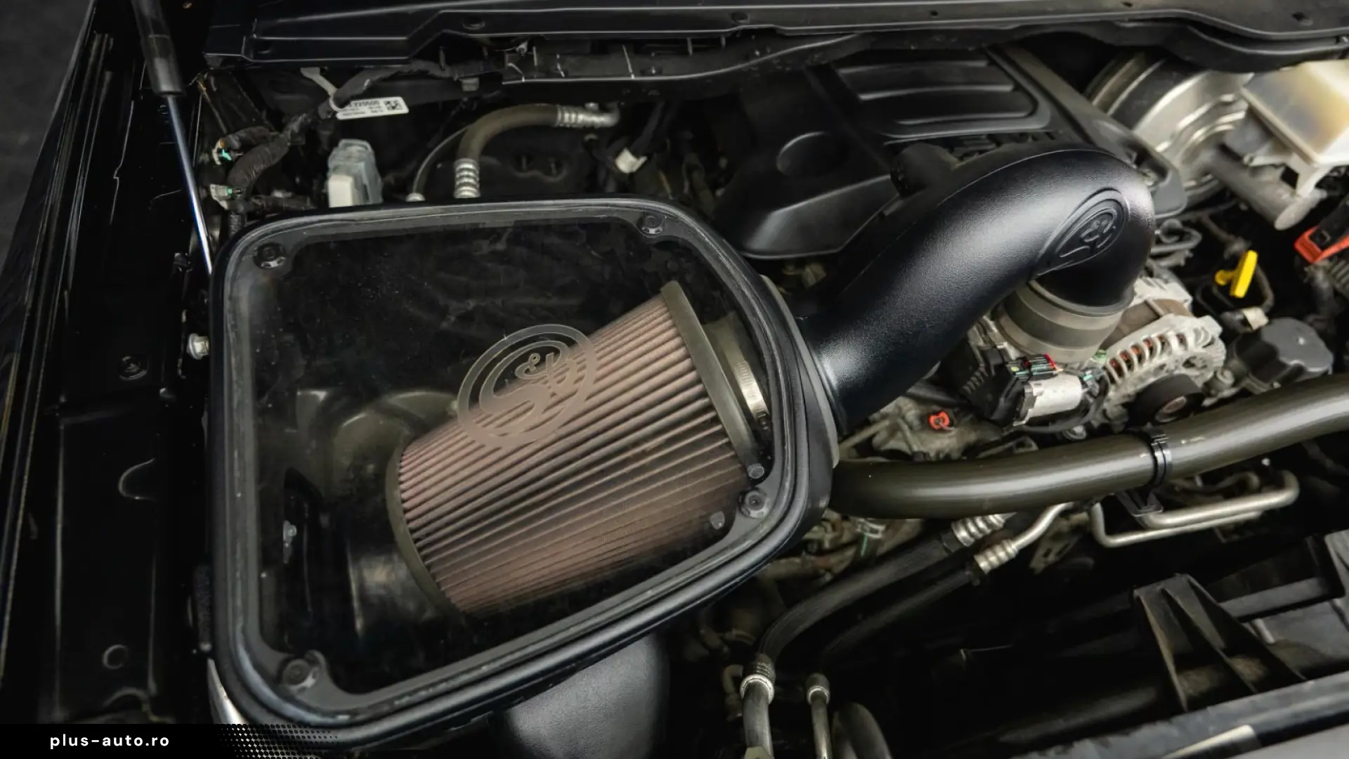 DODGE RAM 5.7 V8 HEMI 4x4 OFFROAD NIGHT-PACKET