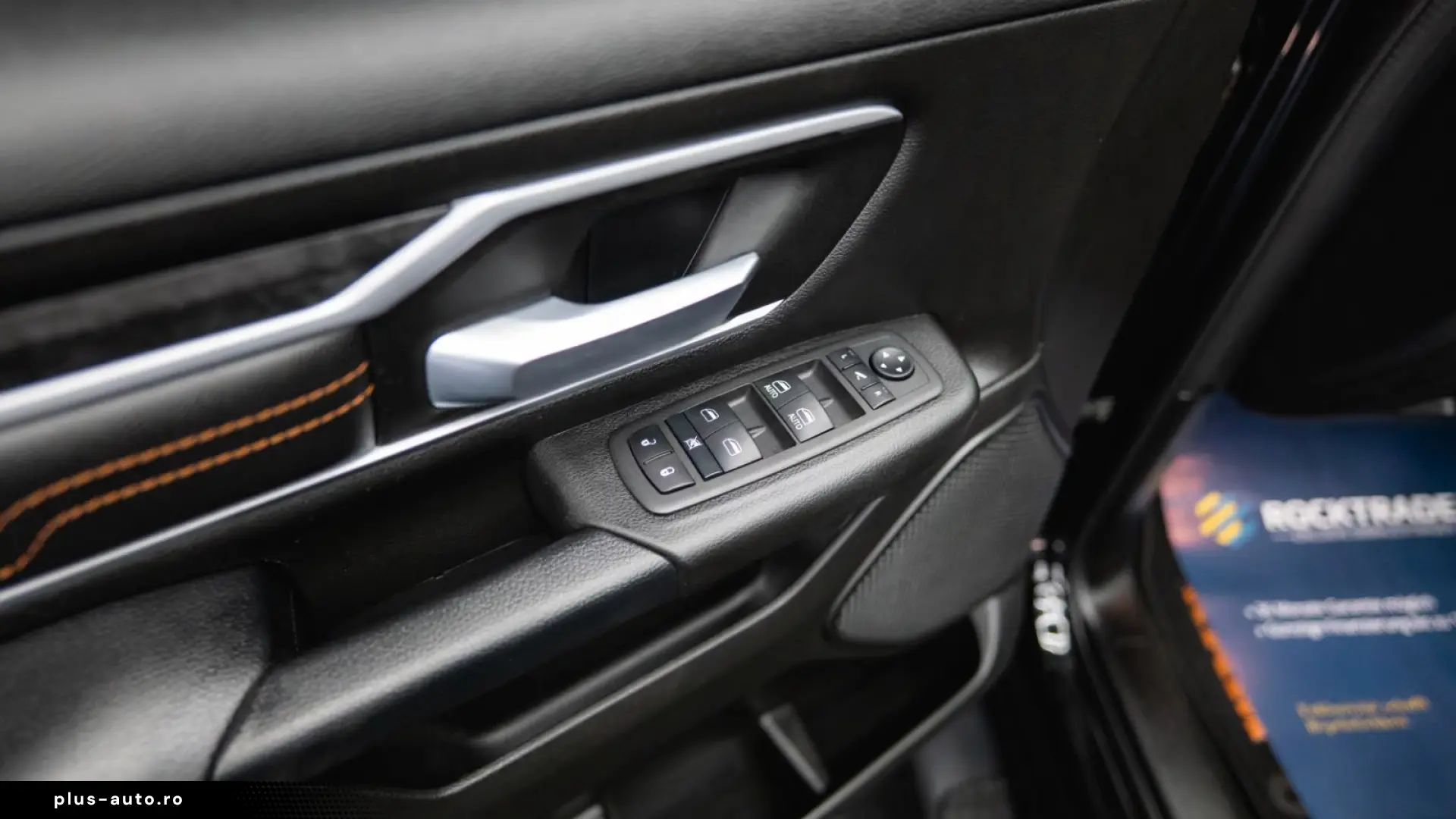 DODGE RAM 5.7 V8 HEMI 4x4 OFFROAD NIGHT-PACKET