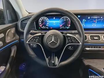 MERCEDES-BENZ GLS 450 d 4M AHK Pano Memo 360  Distr Airmatic