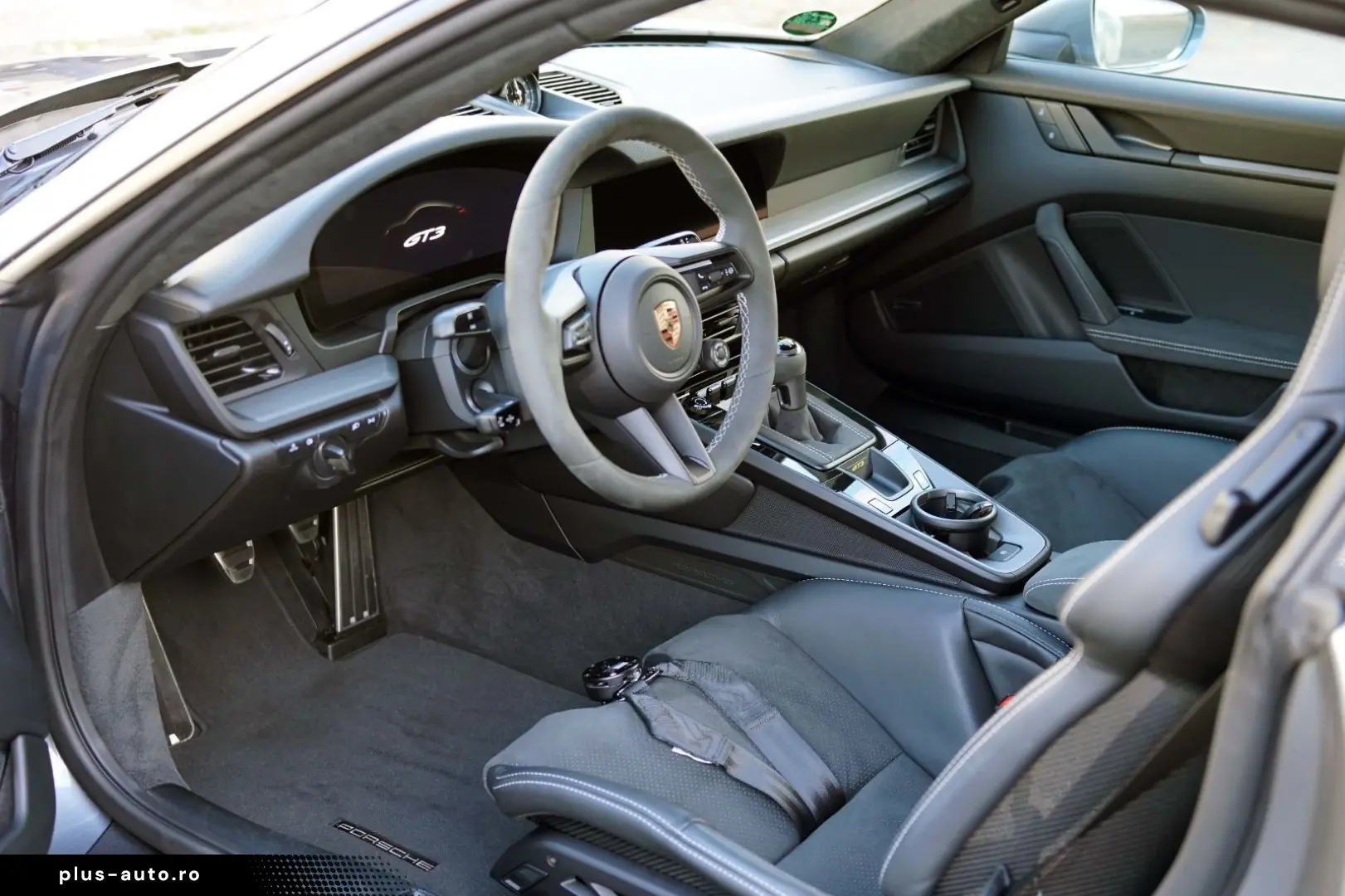 PORSCHE GT3 992 Clubsport Schalter Vollschalen Lift
