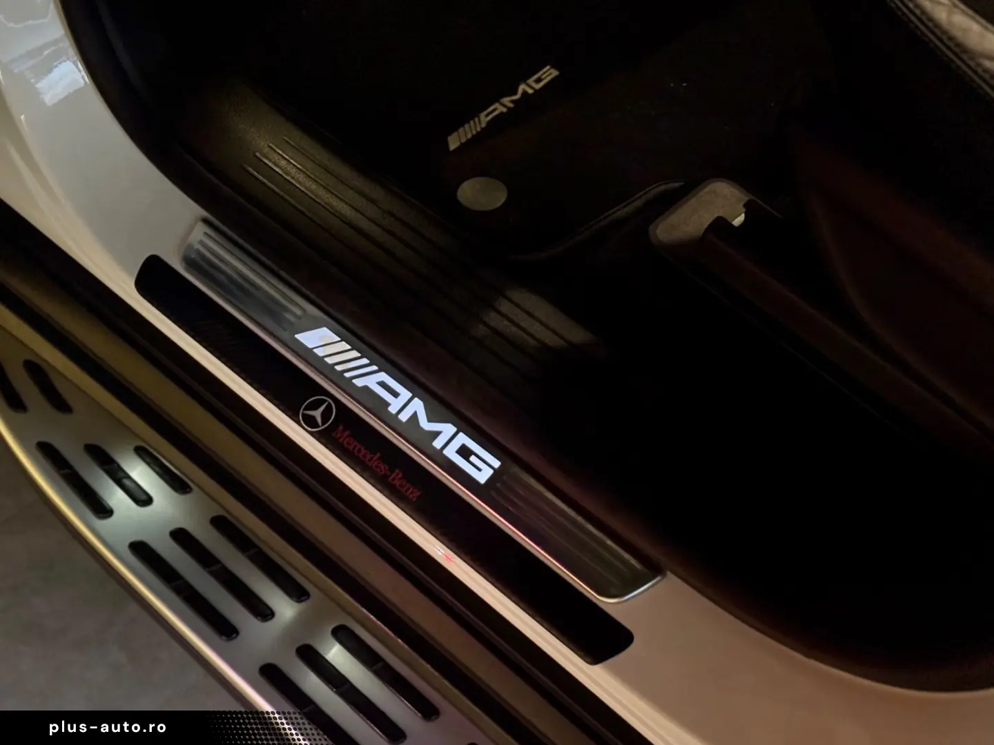 MERCEDES-BENZ GLS 63 4Matic  4.0 V8 Pano Burmester R23 6Sitz