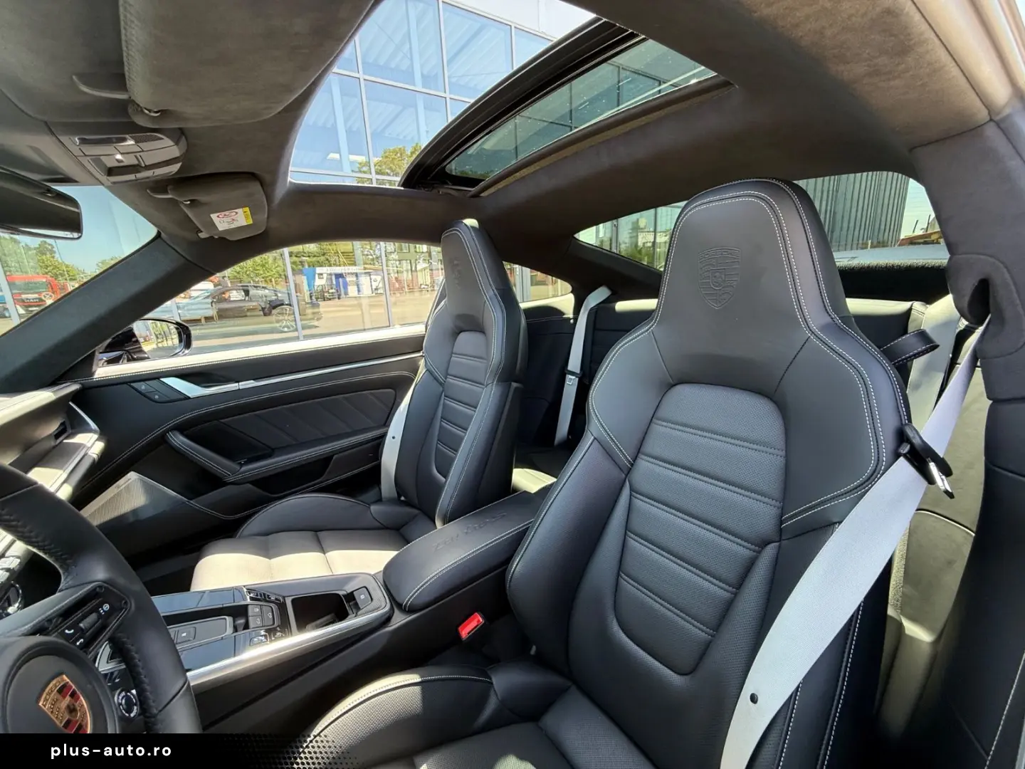 PORSCHE 911 2023 — imagine 10