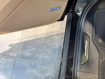 Porsche Cayenne Coupe Black Edition Heater BOSE