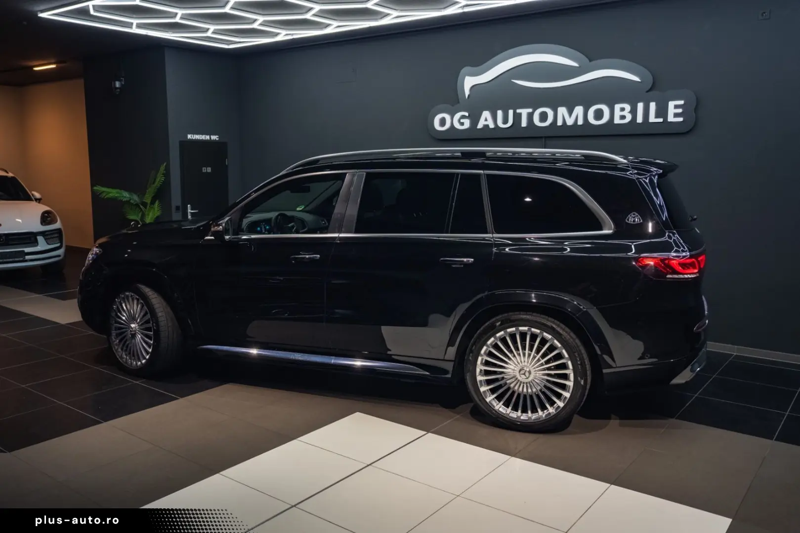 MERCEDES-BENZ GLS 600 Maybach HighClassFond AHK HU PANO 360