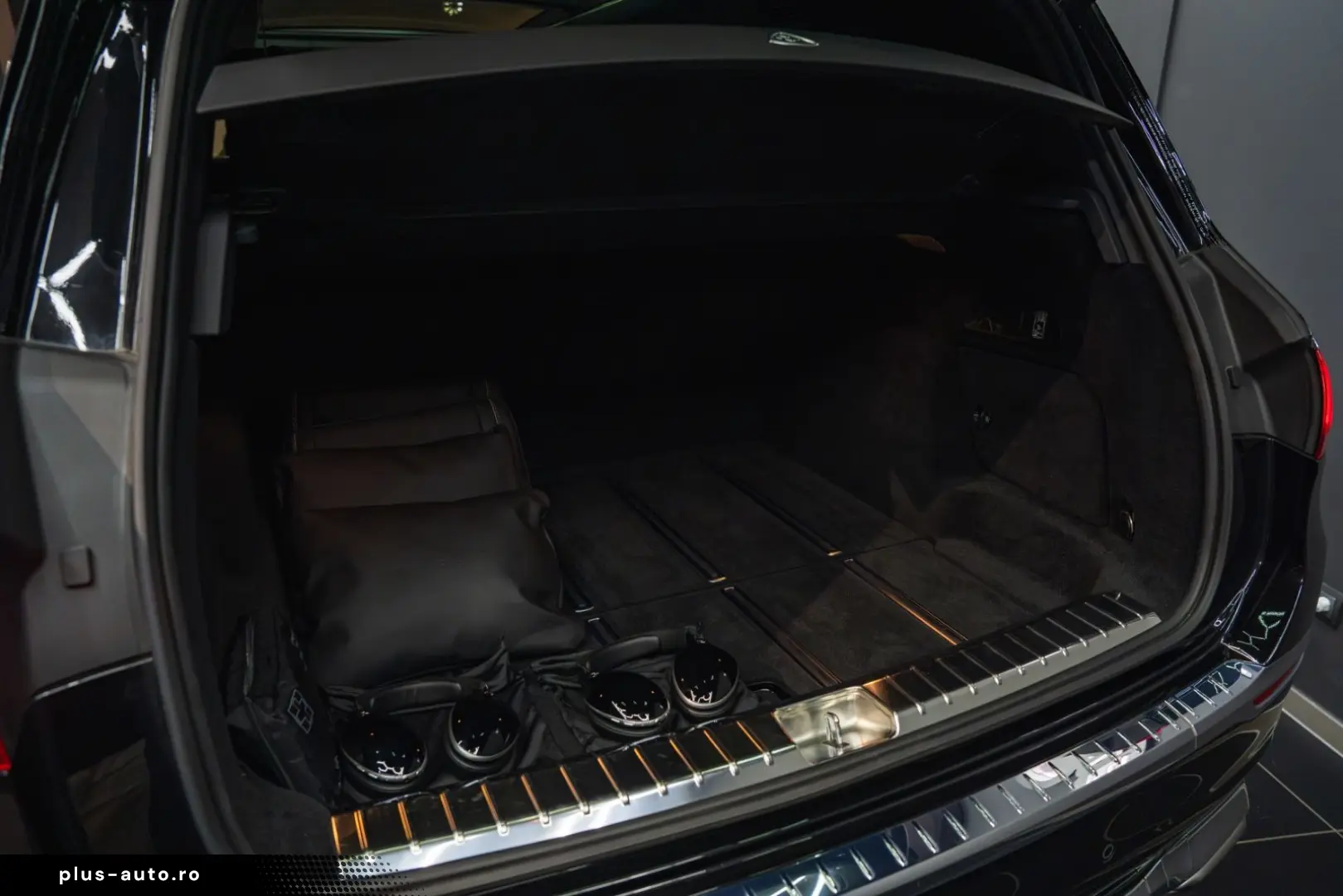 MERCEDES-BENZ GLS 600 Maybach HighClassFond AHK HU PANO 360