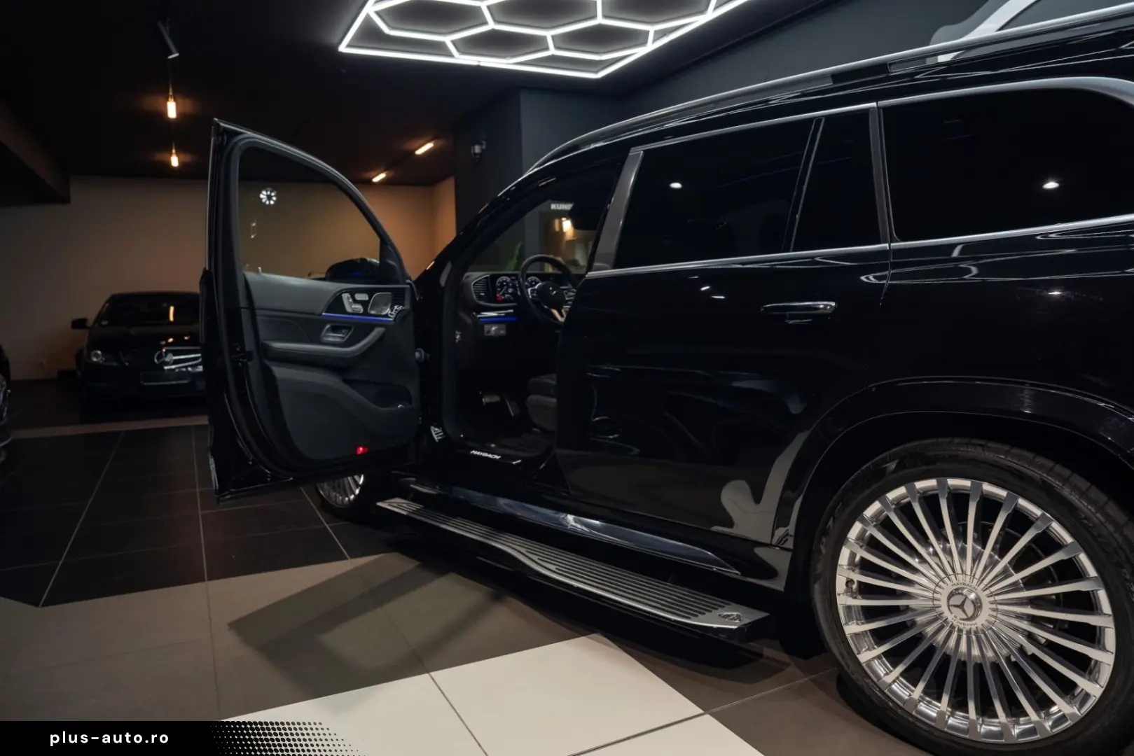 MERCEDES-BENZ GLS 600 Maybach HighClassFond AHK HU PANO 360