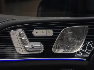 MERCEDES-BENZ GLS 600 Maybach HighClassFond AHK HU PANO 360